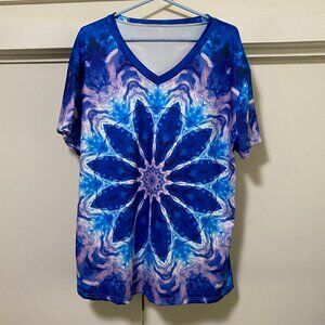 Beautiful short sleeve tunic, blue, purple & super large flower, size 1X